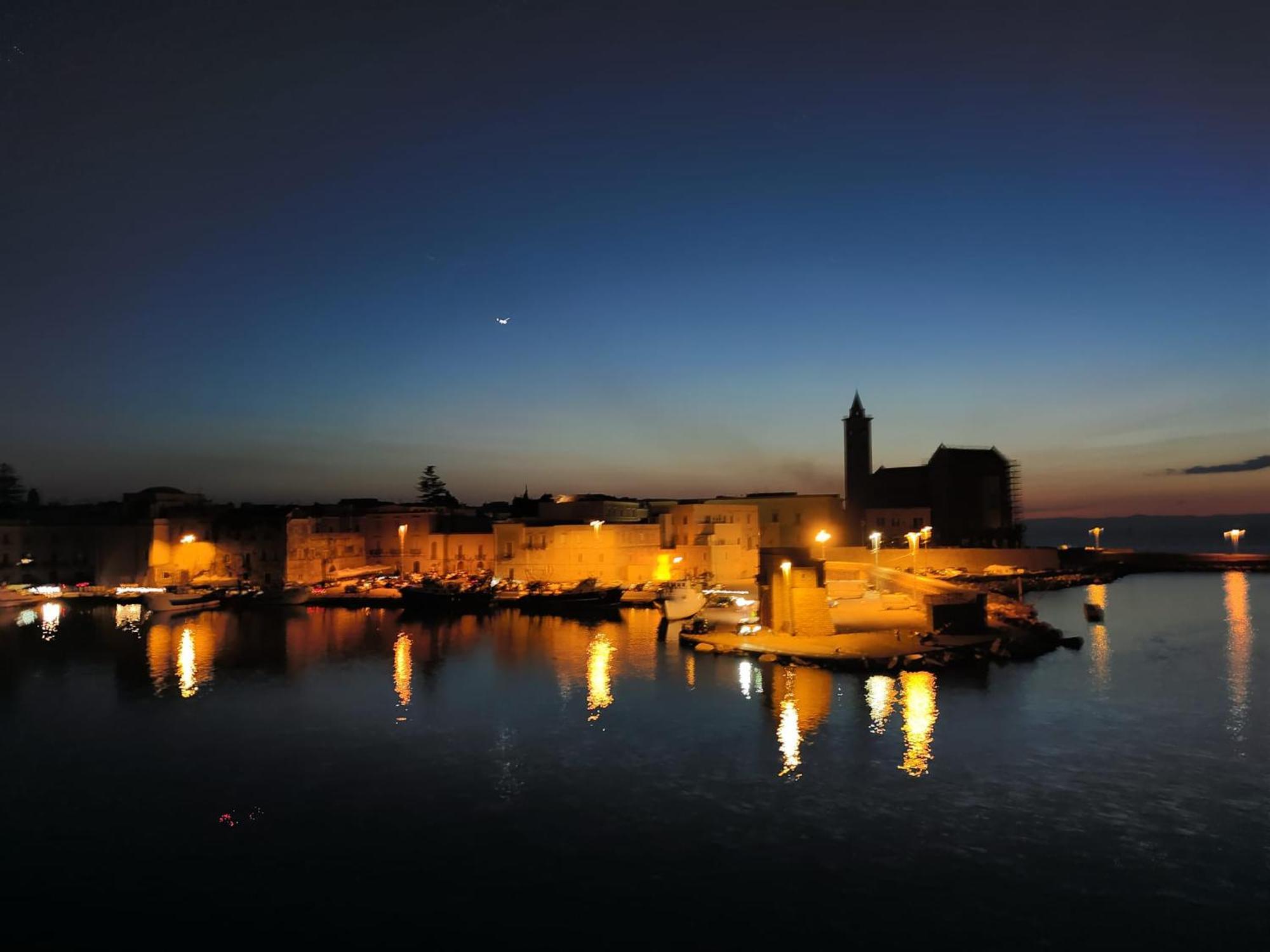 Terra Di Trani Hotel Bagian luar foto