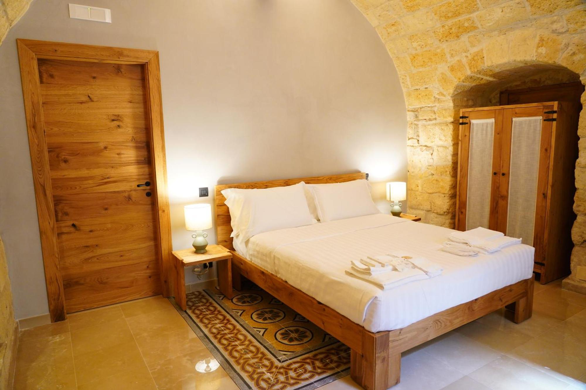 Terra Di Trani Hotel Bagian luar foto